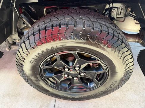 Used 2021 Jeep Gladiator Sport AWD/4WD image 10
