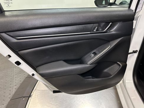Used 2020 Honda Accord Sport image 30