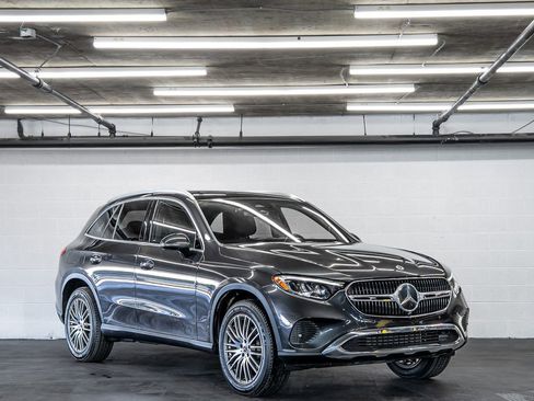 Used 2023 Mercedes-Benz GLC 300 image 7