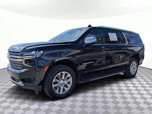 Used 2024 Chevrolet Suburban Premier image 7