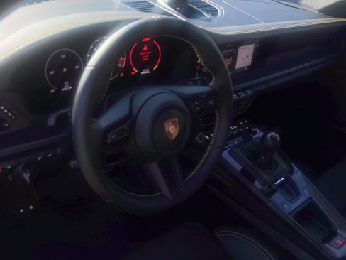 Certified 2026 Porsche 911 GT3 RWD image 4