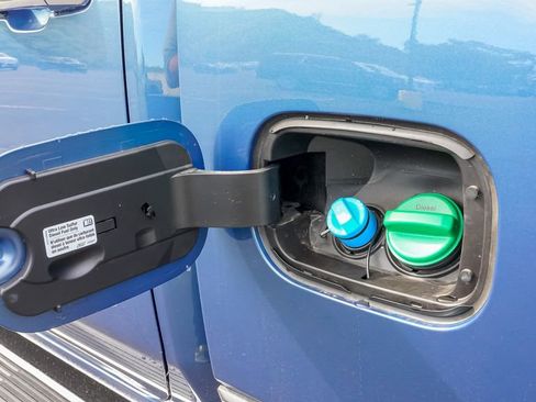 New 2025 GMC Sierra 2500 Denali w/ Technology Package image 11