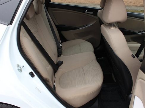 Used 2016 Hyundai Accent SE image 16