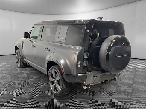 Used 2023 Land Rover Defender 110 Carpathian Edition image 3