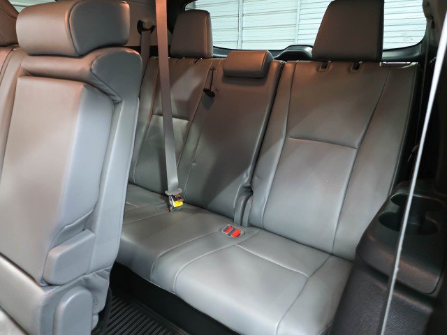 Used 2021 Toyota Highlander Limited AWD/4WD image 19