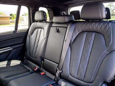 New 2026 BMW X7 M60i AWD/4WD image 25