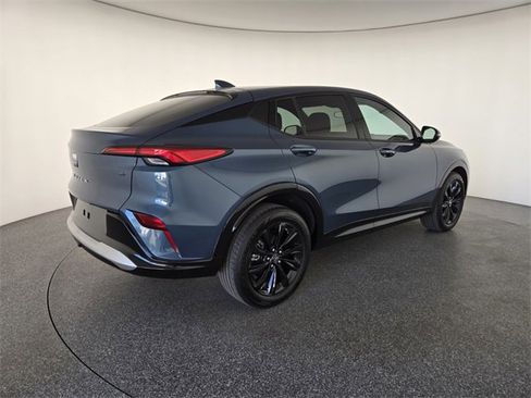 Used 2024 Buick Envista Sport Touring w/ Convenience I Package image 2