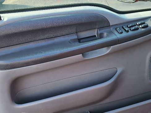 Used 2002 Ford F350 4x4 Crew Cab Super Duty image 12