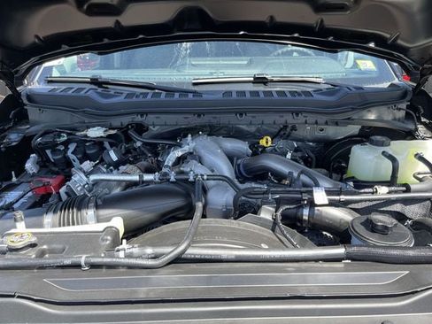 New 2026 Ford F250 XLT w/ XLT Premium Package AWD/4WD image 12