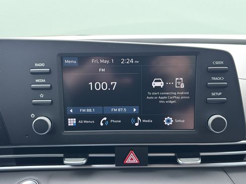 New 2026 Hyundai Elantra Sport FWD image 15