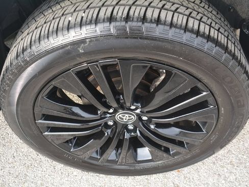 Used 2023 Toyota Venza Nightshade AWD/4WD image 27