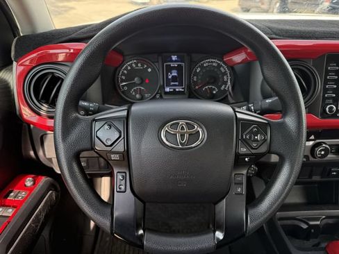 Used 2022 Toyota Tacoma SR RWD image 13