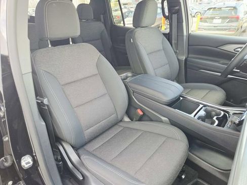 Used 2026 Chevrolet Traverse LT w/ Midnight/Sport Edition image 14