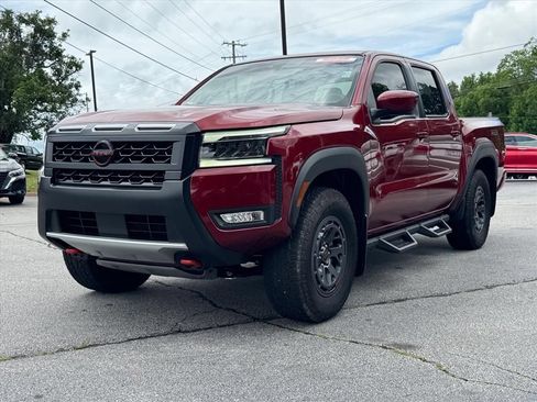 Certified 2025 Nissan Frontier PRO-4X AWD/4WD image 7