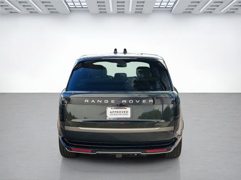 Certified 2025 Land Rover Range Rover SE image 7