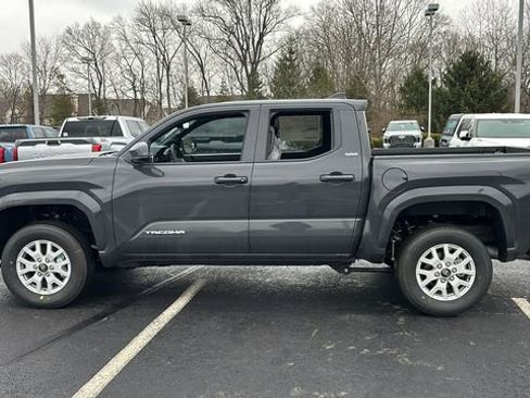 New 2026 Toyota Tacoma SR5 image 4