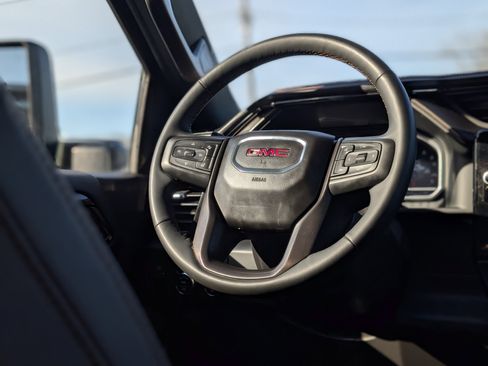 Used 2023 GMC Sierra 1500 AT4 w/ AT4 Premium Package image 17