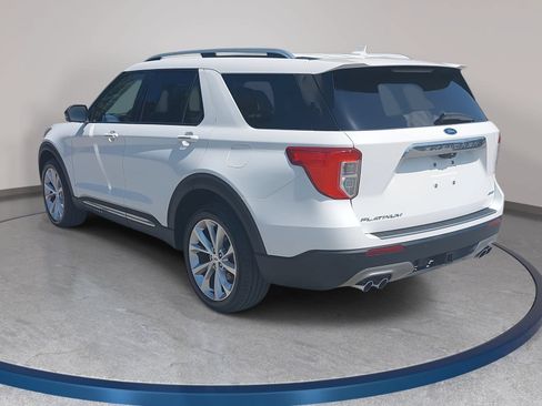 Used 2022 Ford Explorer Platinum w/ Equipment Group 601A AWD/4WD image 7