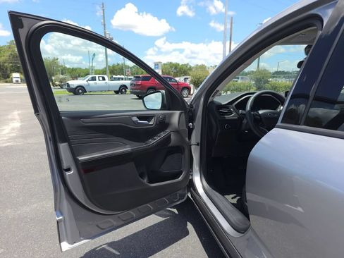 Used 2024 Ford Escape Active w/ Tech Pack #2 FWD image 9