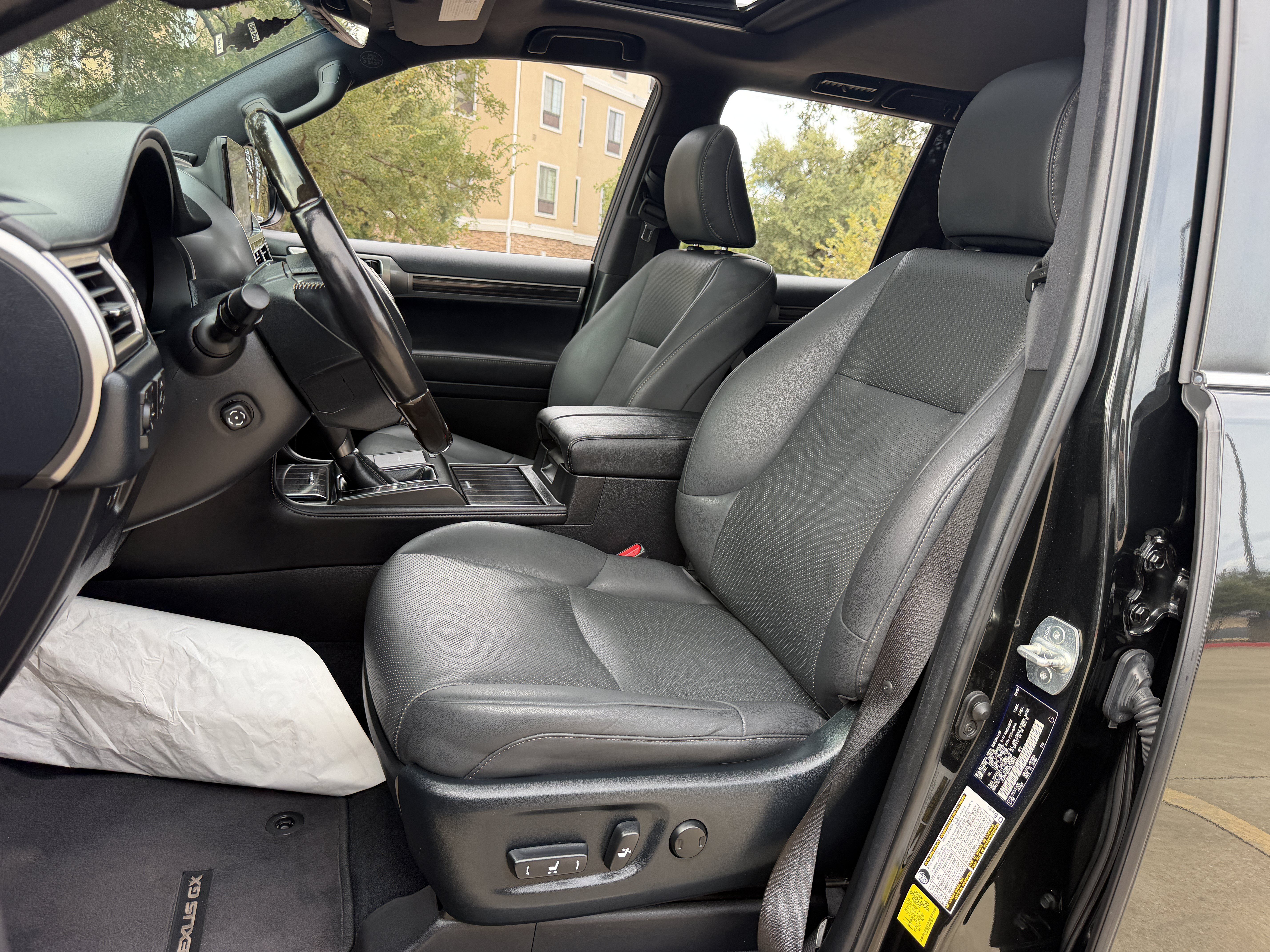 Used 2022 Lexus GX 460 Premium w/ Premium Package AWD/4WD image 35
