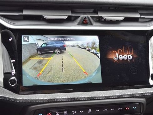 New 2026 Jeep Cherokee Laredo AWD/4WD image 31