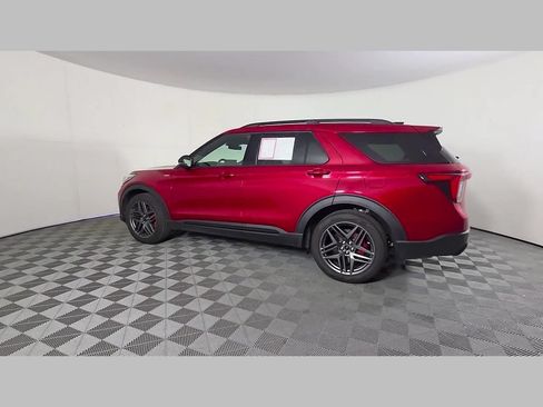 Used 2026 Ford Explorer ST-Line w/ ST-Line Street Pack RWD image 46