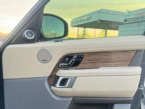 Used 2018 Land Rover Range Rover HSE image 20