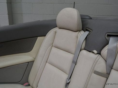 Used 2011 Volvo C70 T5 w/ Convenience Pkg image 24