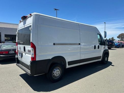 Used 2022 RAM ProMaster 2500 FWD image 3