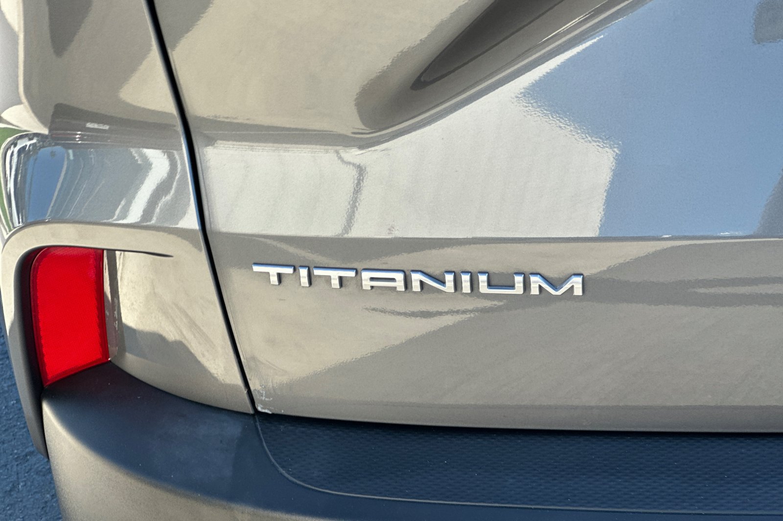 Certified 2022 Ford Escape Titanium w/ Titanium Elite Package AWD/4WD image 27