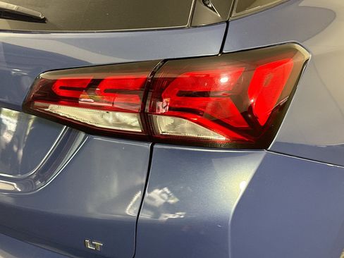 Used 2024 Chevrolet Equinox LT FWD image 34