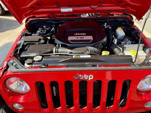 Used 2016 Jeep Wrangler Unlimited Sport w/ Quick Order Package 24S AWD/4WD image 13
