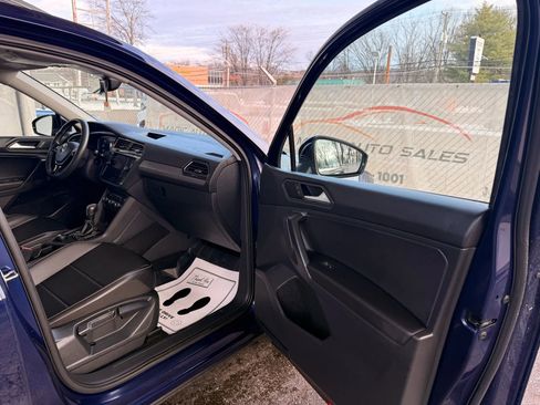Used 2021 Volkswagen Tiguan SEL image 24