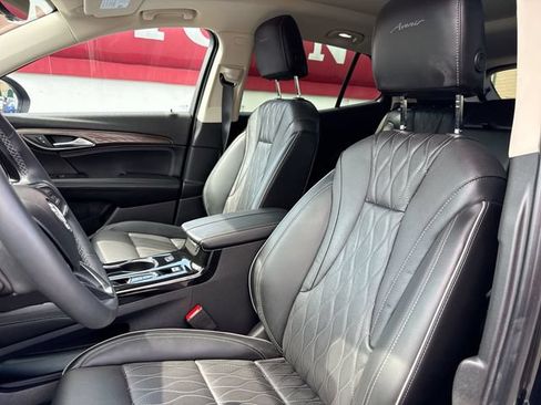 Used 2023 Buick Envision Avenir FWD image 11
