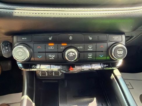 Used 2022 Dodge Durango GT AWD/4WD image 23