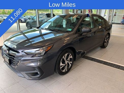 Used 2025 Subaru Legacy Premium AWD/4WD image 2