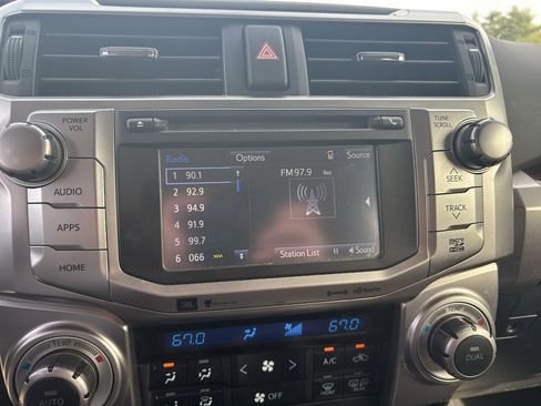 Used 2016 Toyota 4Runner Limited image 10