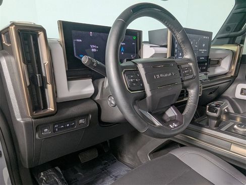 Used 2024 GMC Hummer EV 3X w/ LPO, Illumination Package image 12