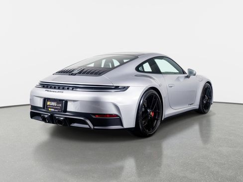 Used 2025 Porsche 911 Carrera GTS RWD image 10