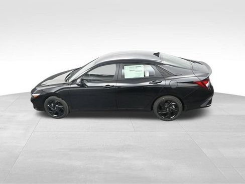 Used 2026 Hyundai Elantra Sport FWD image 25