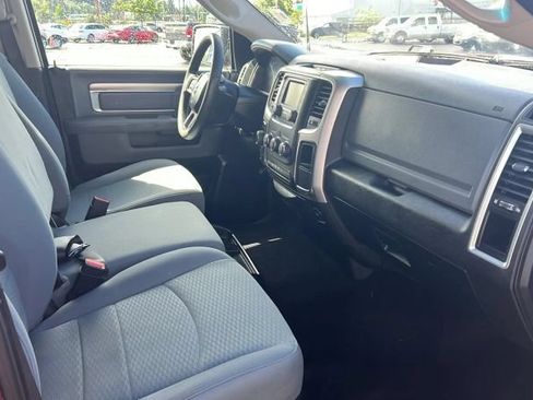 Used 2019 RAM 1500 Classic SLT AWD/4WD image 5