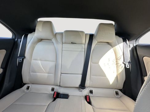 Used 2018 Mercedes-Benz CLA 250 image 13