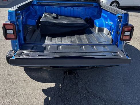 Used 2020 Jeep Gladiator Rubicon w/ LED Lighting Group image 8