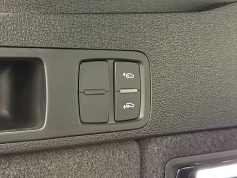 Used 2023 Audi SQ5 Prestige w/ Prestige Package AWD/4WD image 40