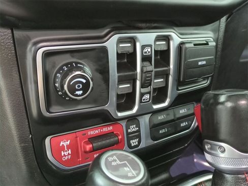 Used 2021 Jeep Gladiator Rubicon image 21