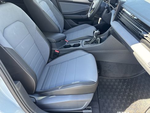 New 2026 Volkswagen Jetta SE image 8