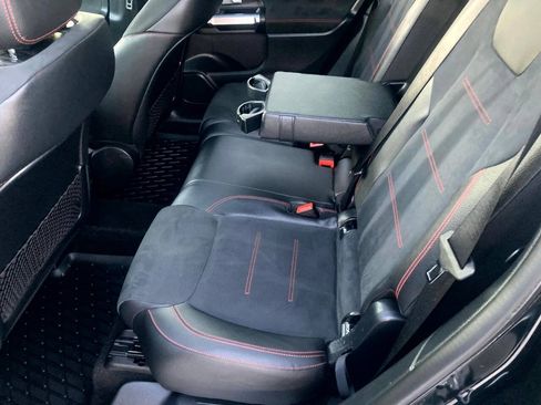 Used 2022 Mercedes-Benz GLB 250 4MATIC image 18