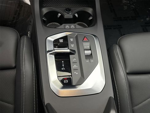 Used 2026 BMW 228i xDrive w/ Technology Package image 23