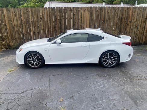 Used 2017 Lexus RC 200t F Sport RWD image 6