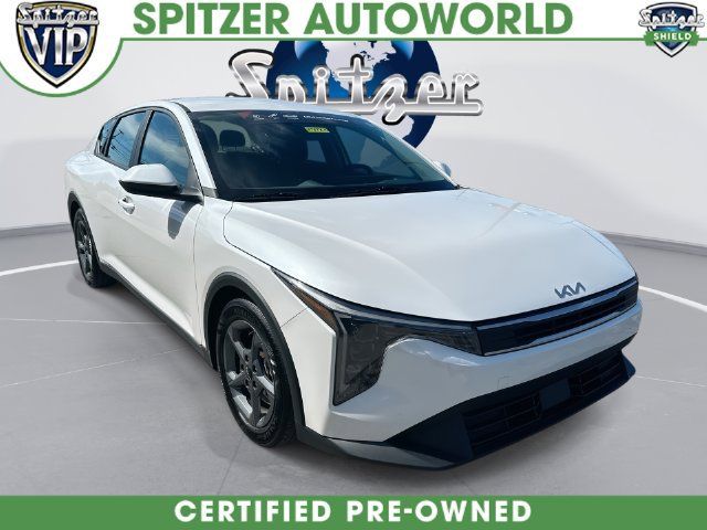 Certified 2025 Kia K4 FWD image 1